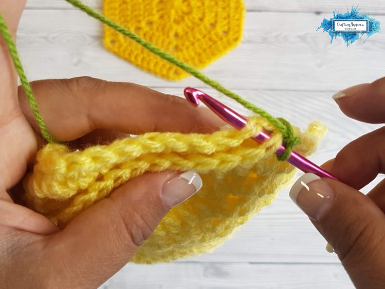 Single Crochet Join For Hexagon Blankets
