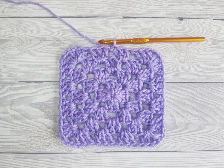 How-To-Crochet-A-Granny-Square-by-Crafting-Happiness-5