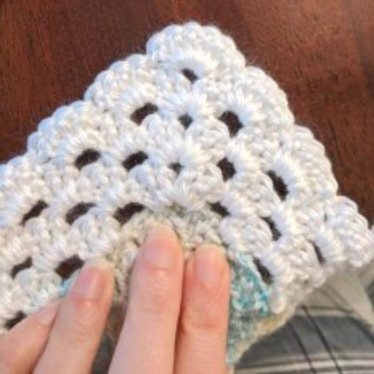 How To Corner To Corner Crochet (C2C) Complete Guide For Beginners
