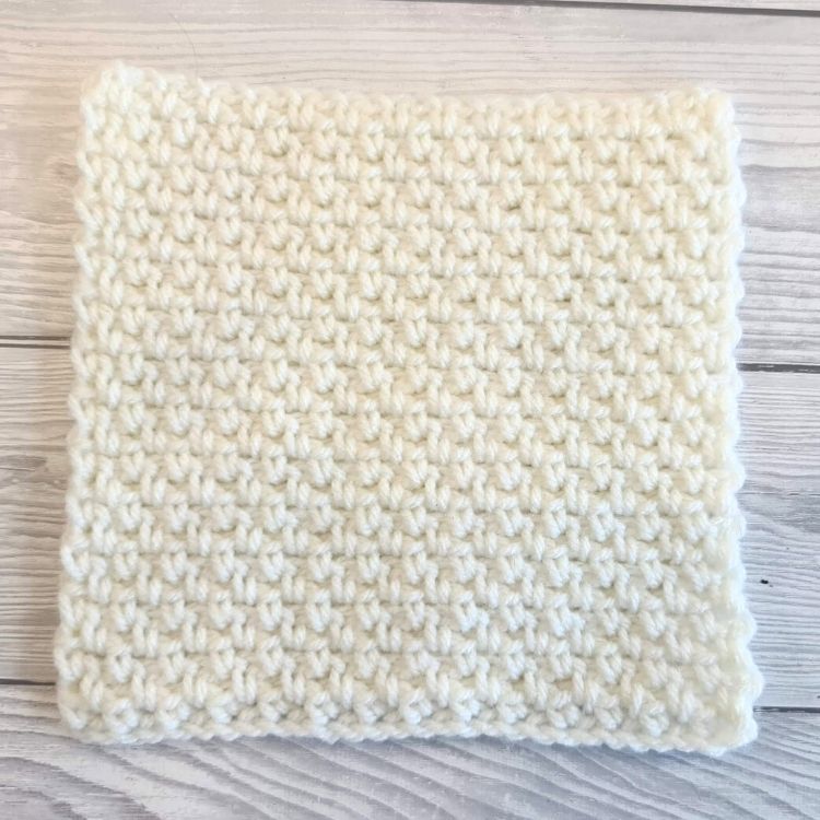BLOG PATTERN SWATCH 1 - The Moss Stitch Crafting Happiness