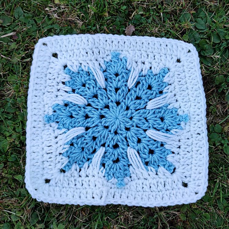 BLOG PATTERN SWATCHES 2 - Crochet Snowflake Square _ Crafting Happiness