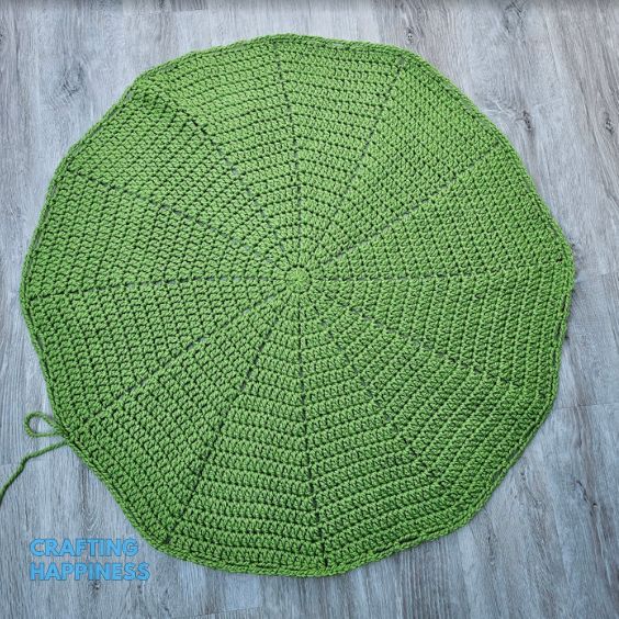BLOG PHOTO 7 - Sunflower Bouquet Blanket - Free Crochet Blanket Pattern - Crafting Happiness