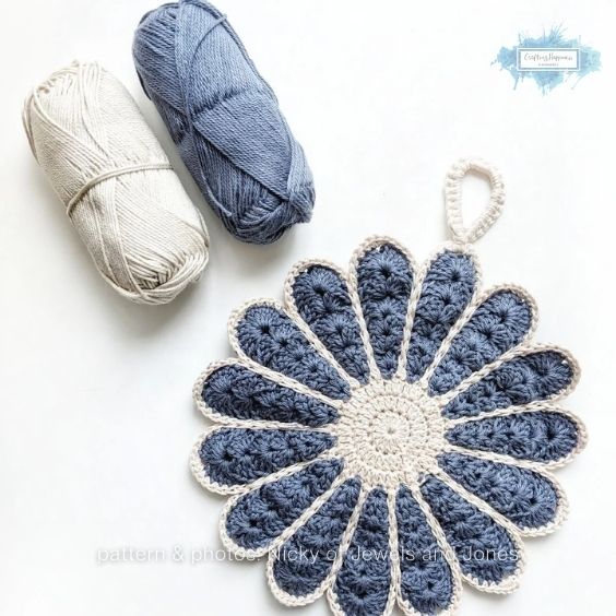 Vintage Flower Potholder - Crafting Happiness